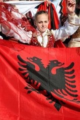 kosovo folklore el mundo.jpg, 48 KB