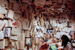 llibres penjant.jpg, 84 KB